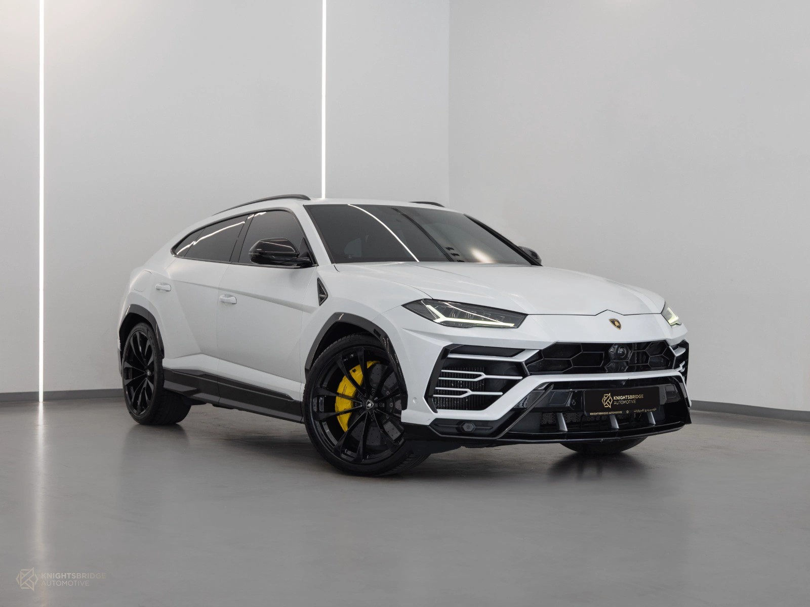 Lamborghini URUS 2019