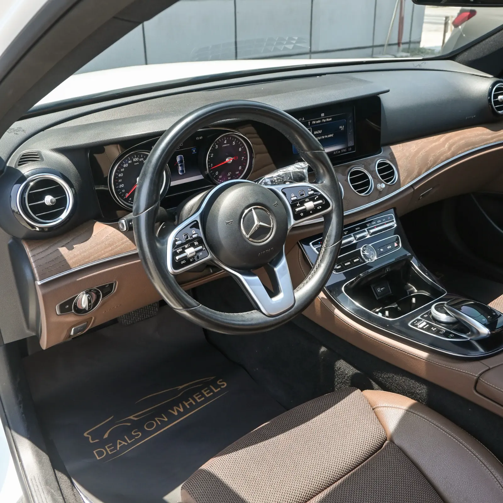 Mercedes E200 2020 — photo 6 for sale in Qatar