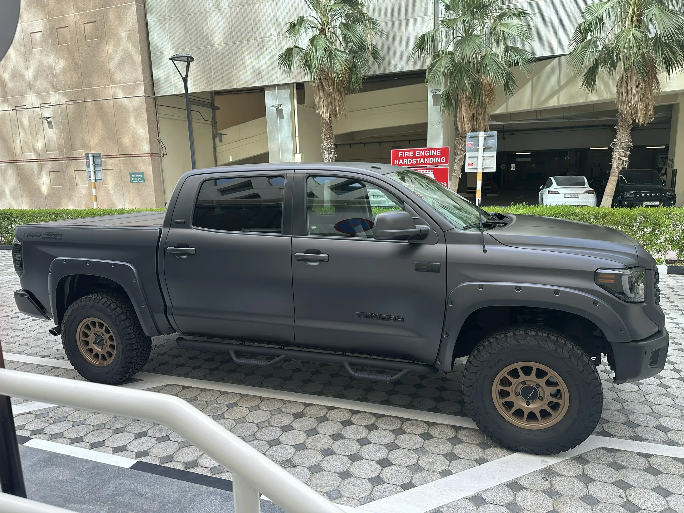 Toyota Tundra 2016