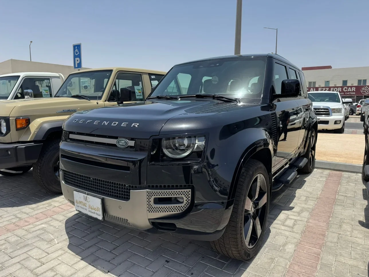 Landrover Defender 2025