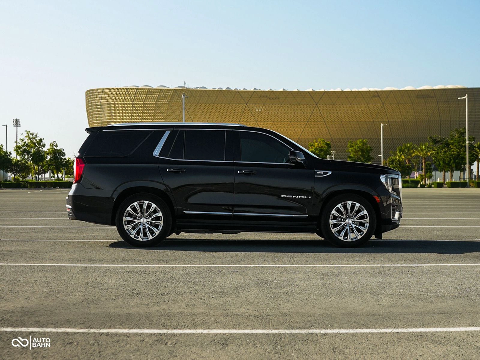 GMC Yukon 2023 — photo 2 for sale in Qatar