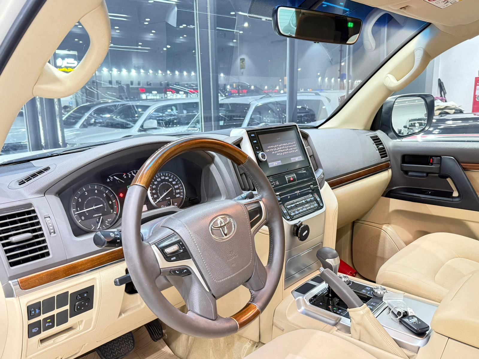 Toyota Land Cruiser GXR 2017 — photo 8 for sale in Qatar