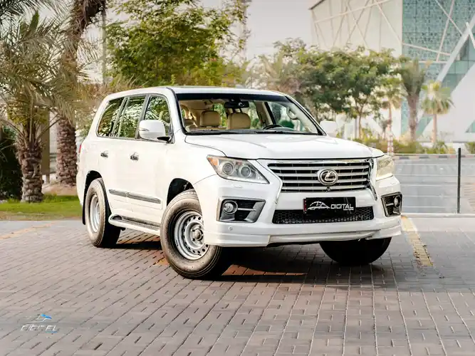 Lexus LX 570 2013