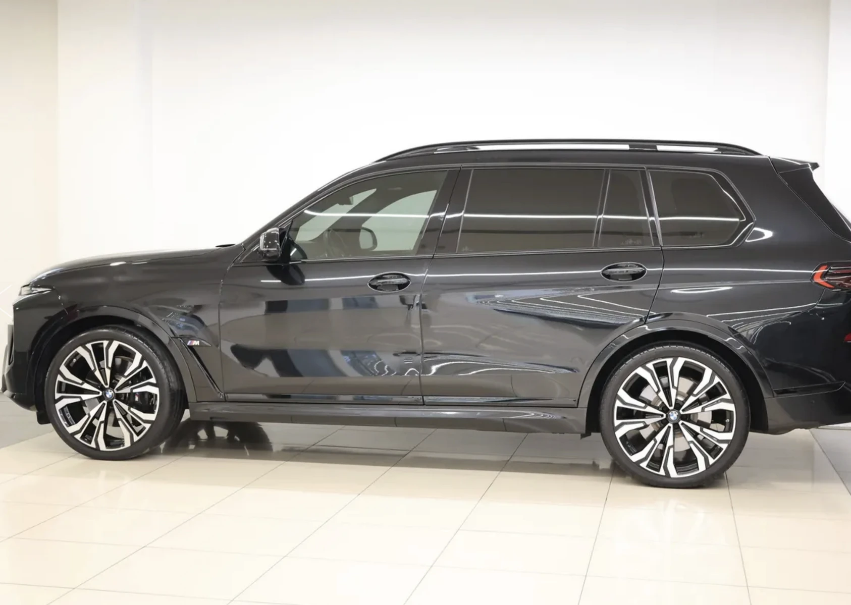 BMW X7 2026 — photo 2 for sale in Qatar