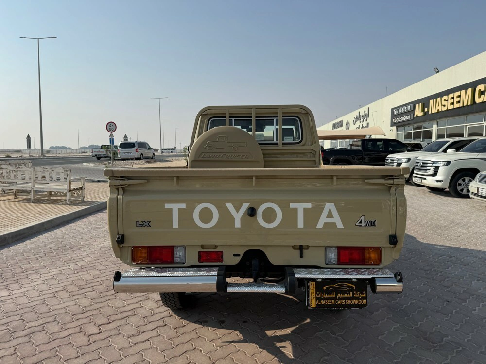 Toyota LX 2026