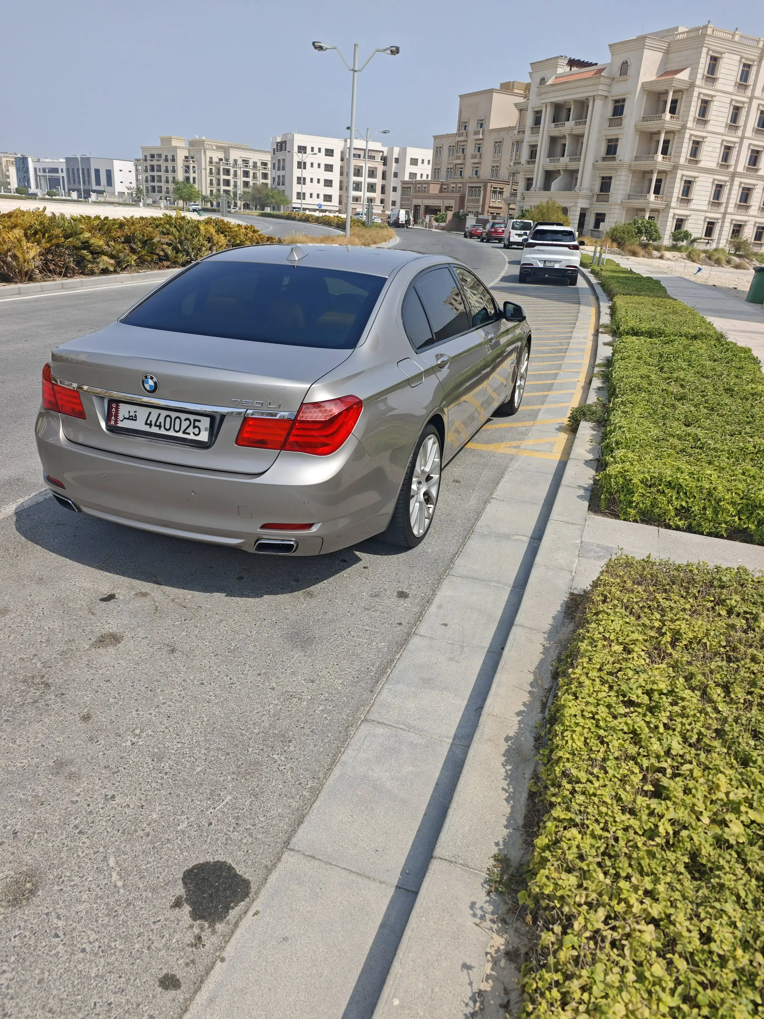 BMW 750Li 2011
