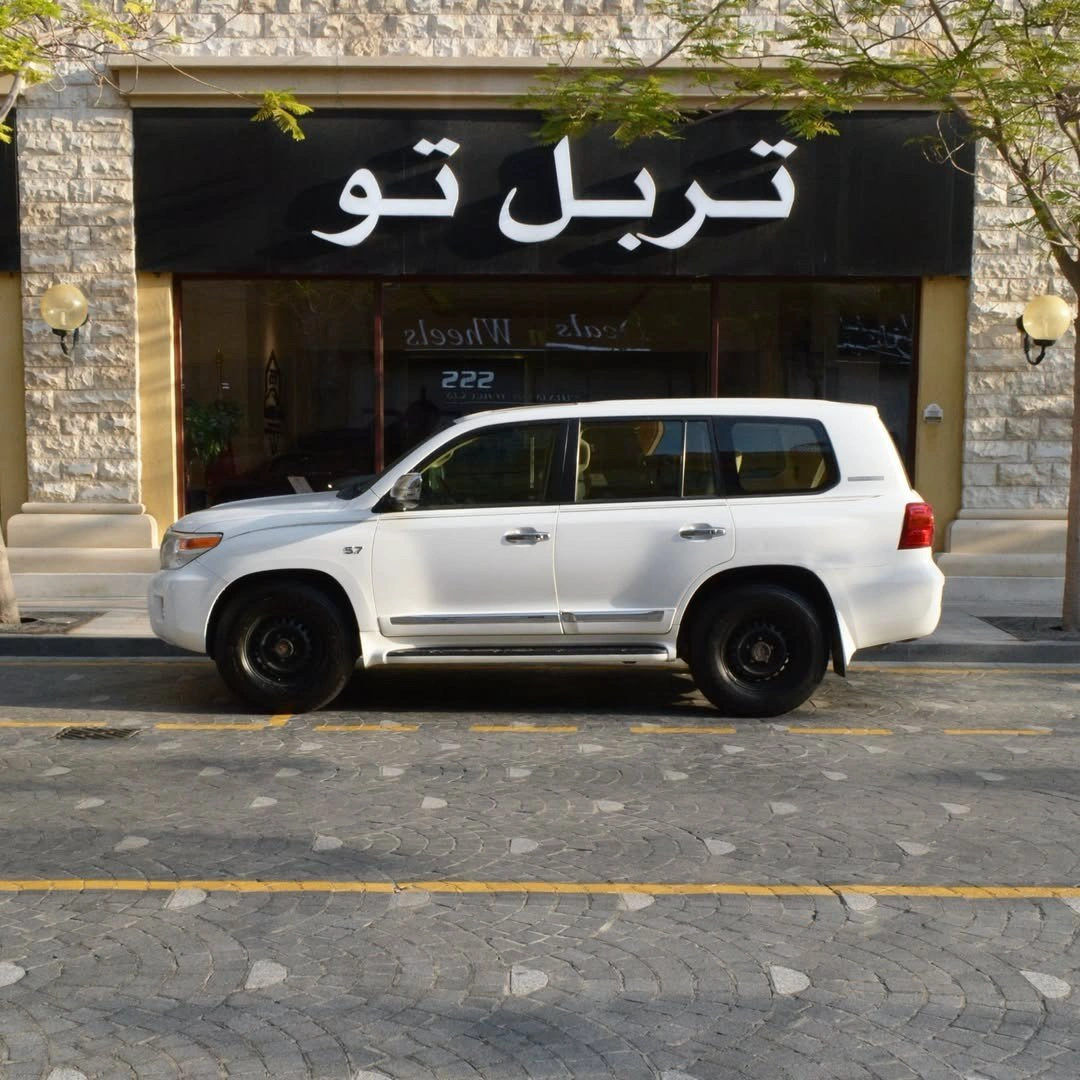 Toyota Land Cruiser VXR 2014 — photo 3 for sale in Qatar