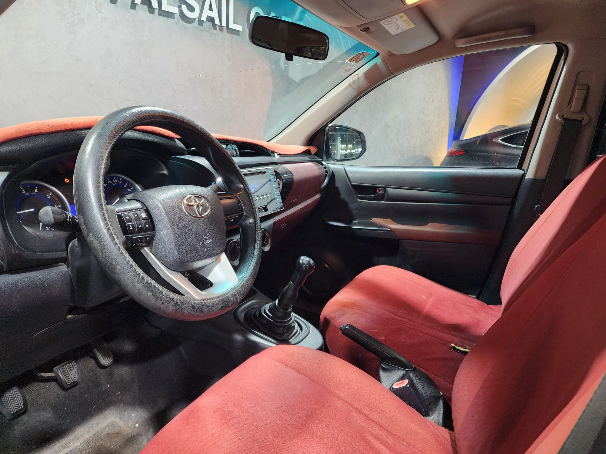 Toyota Hilux 2017 — photo 3 for sale in Qatar