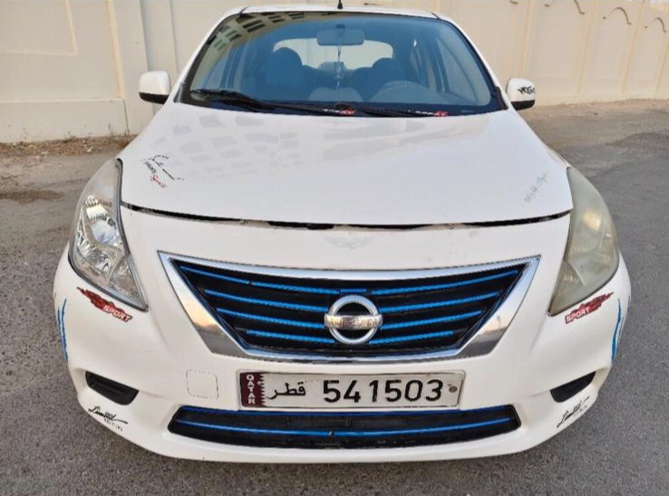 Nissan Sunny سيدان 2013