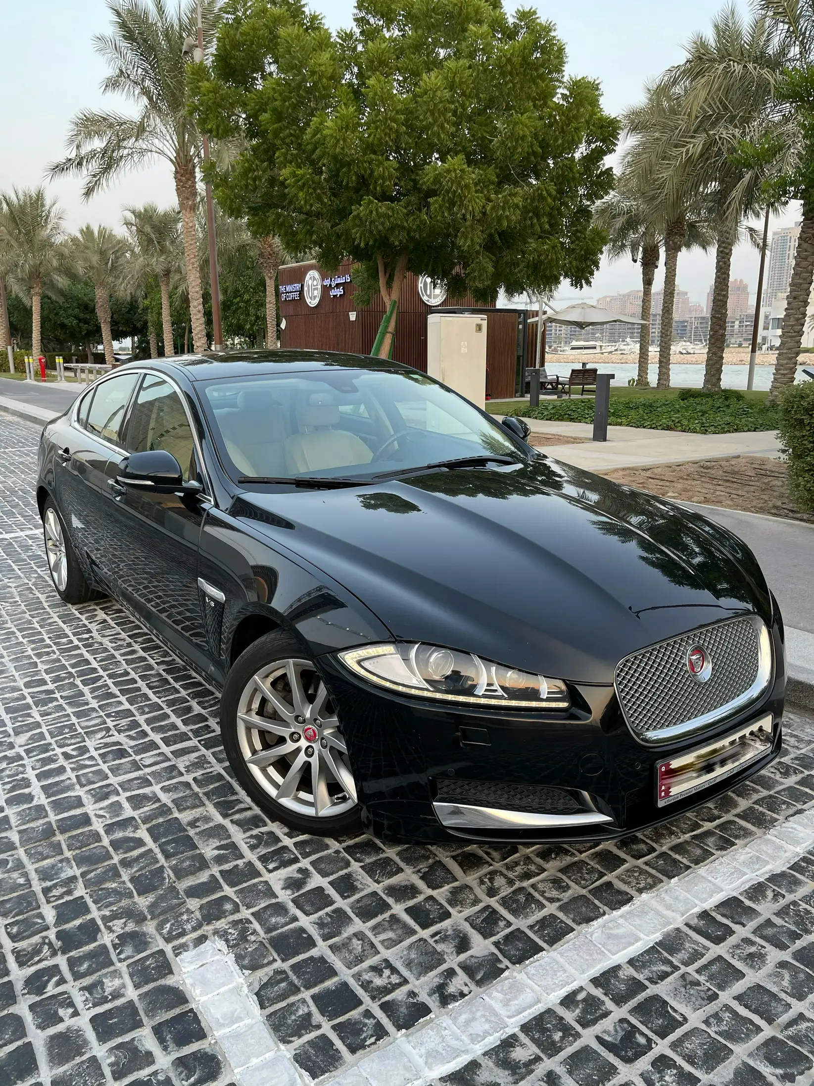 Jaguar XF XF V6 SUPERCHARGED  2014