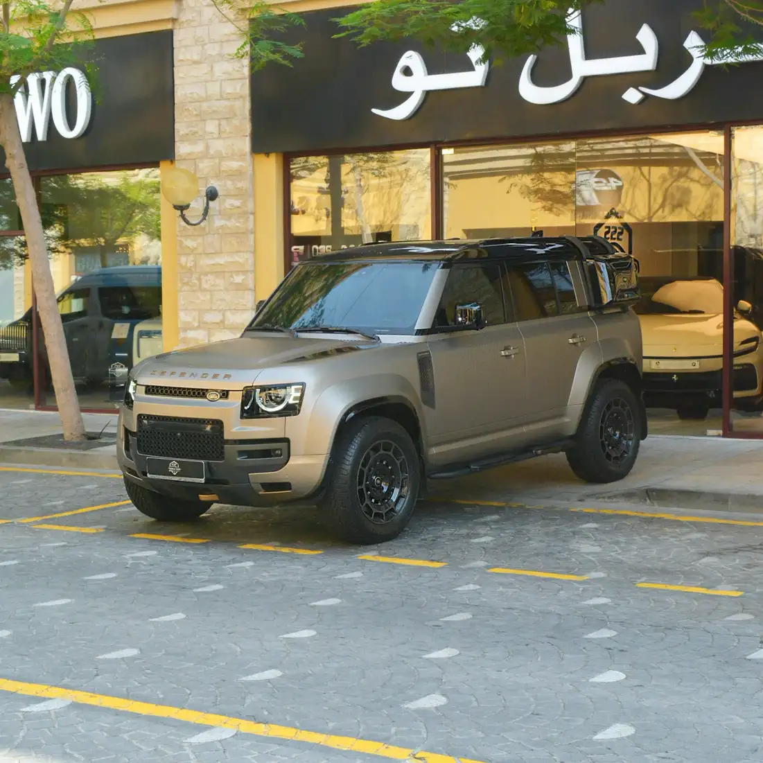 Landrover Defender 2025