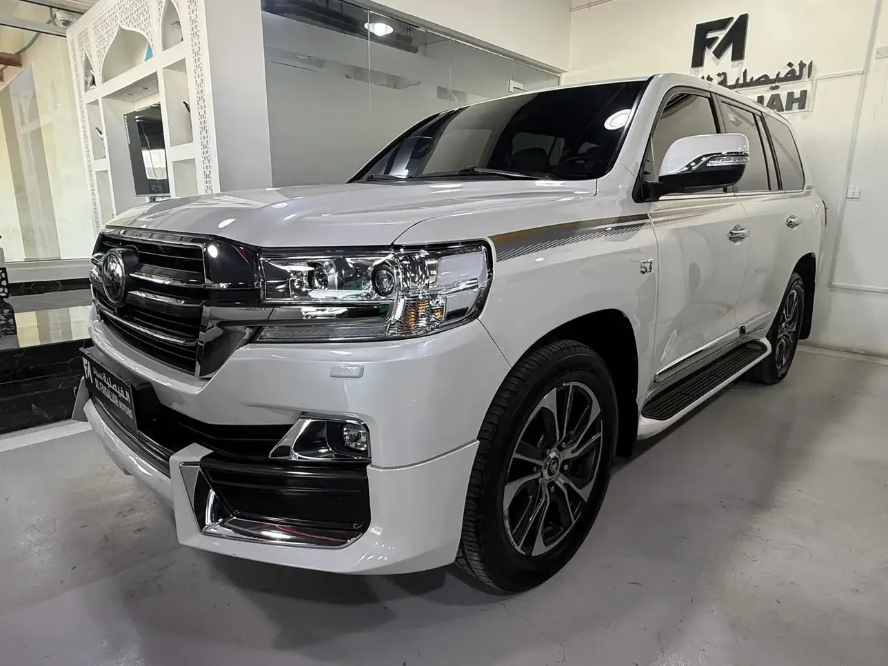 Toyota Land Cruiser VXR 2020