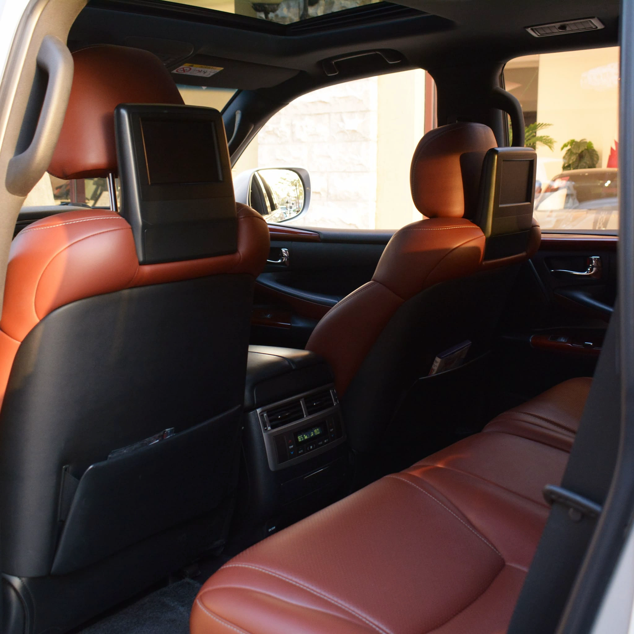 Lexus LX 570 2015 — photo 6 for sale in Qatar