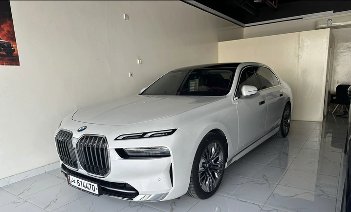 BMW 735i 2026