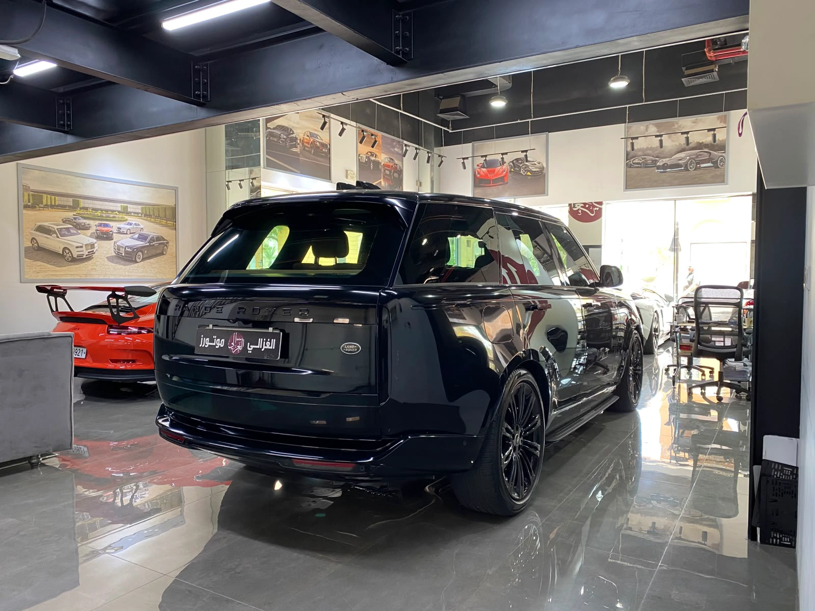 Range Rover Vogue 2024 — photo 2 for sale in Qatar