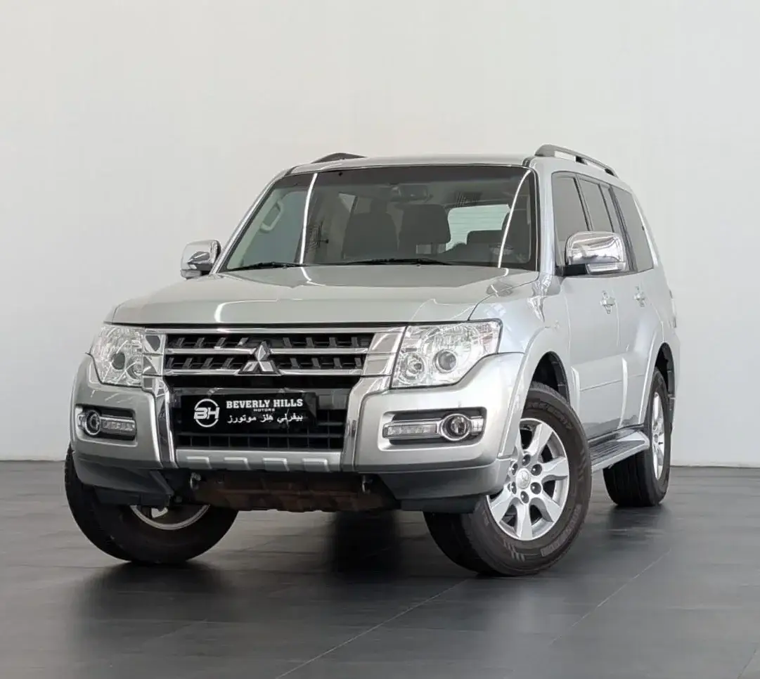 Mitsubishi Pajero 2020