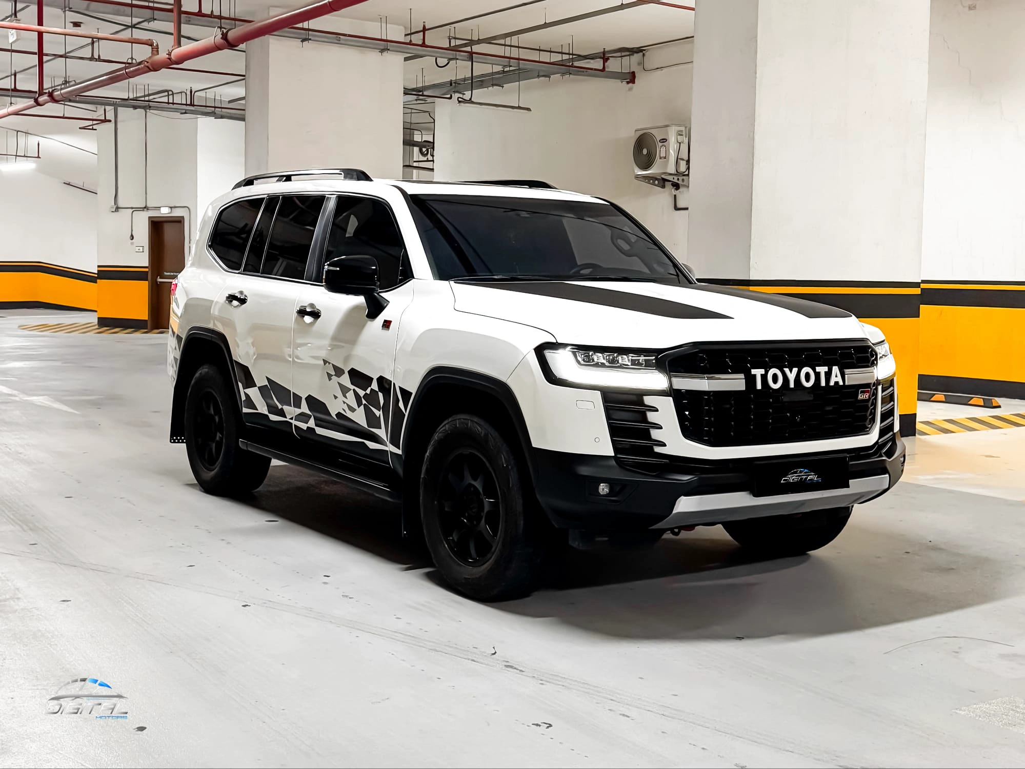 Toyota Land Cruiser GR 2024