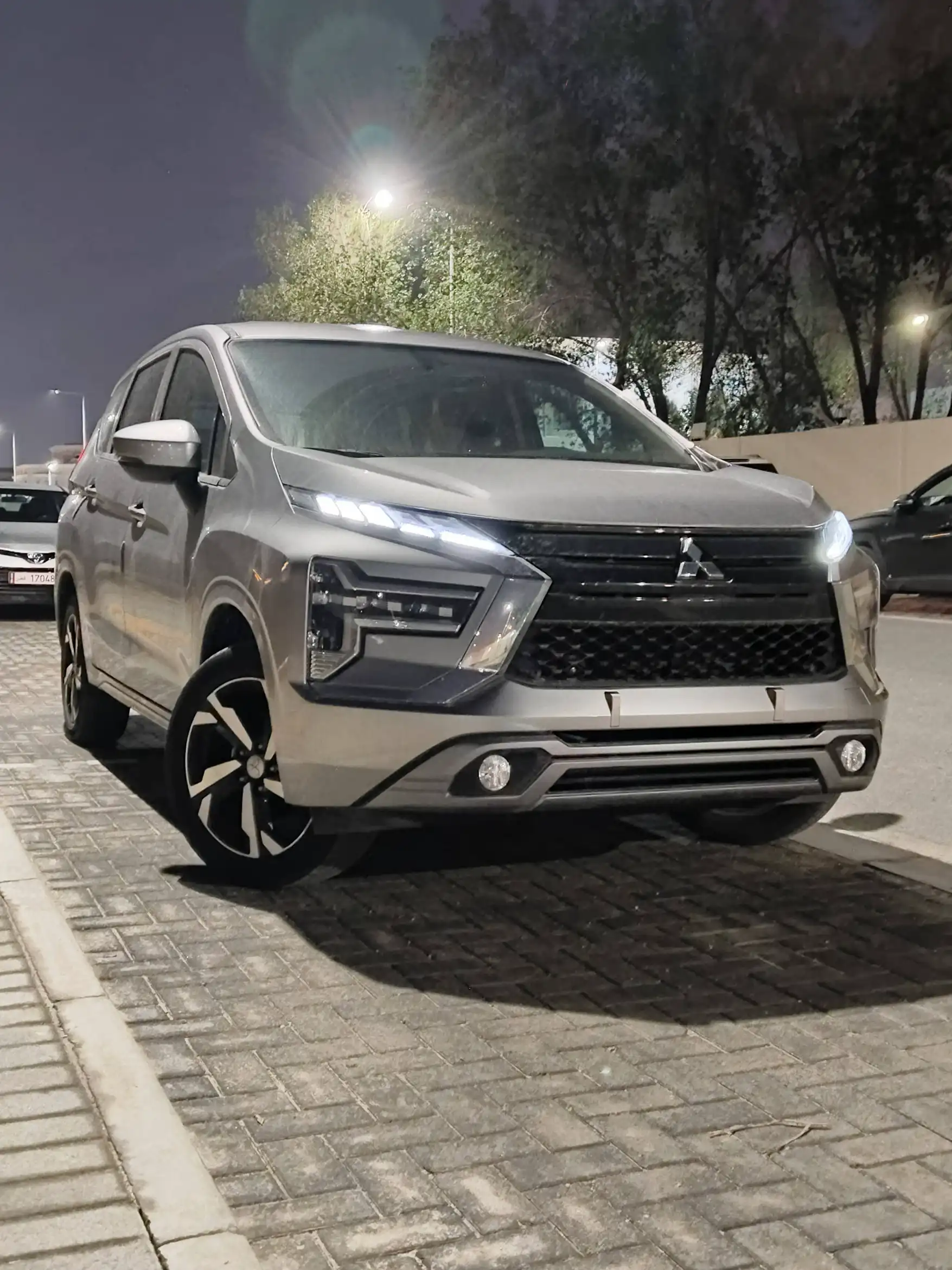 Mitsubishi Xpander mid option  2024