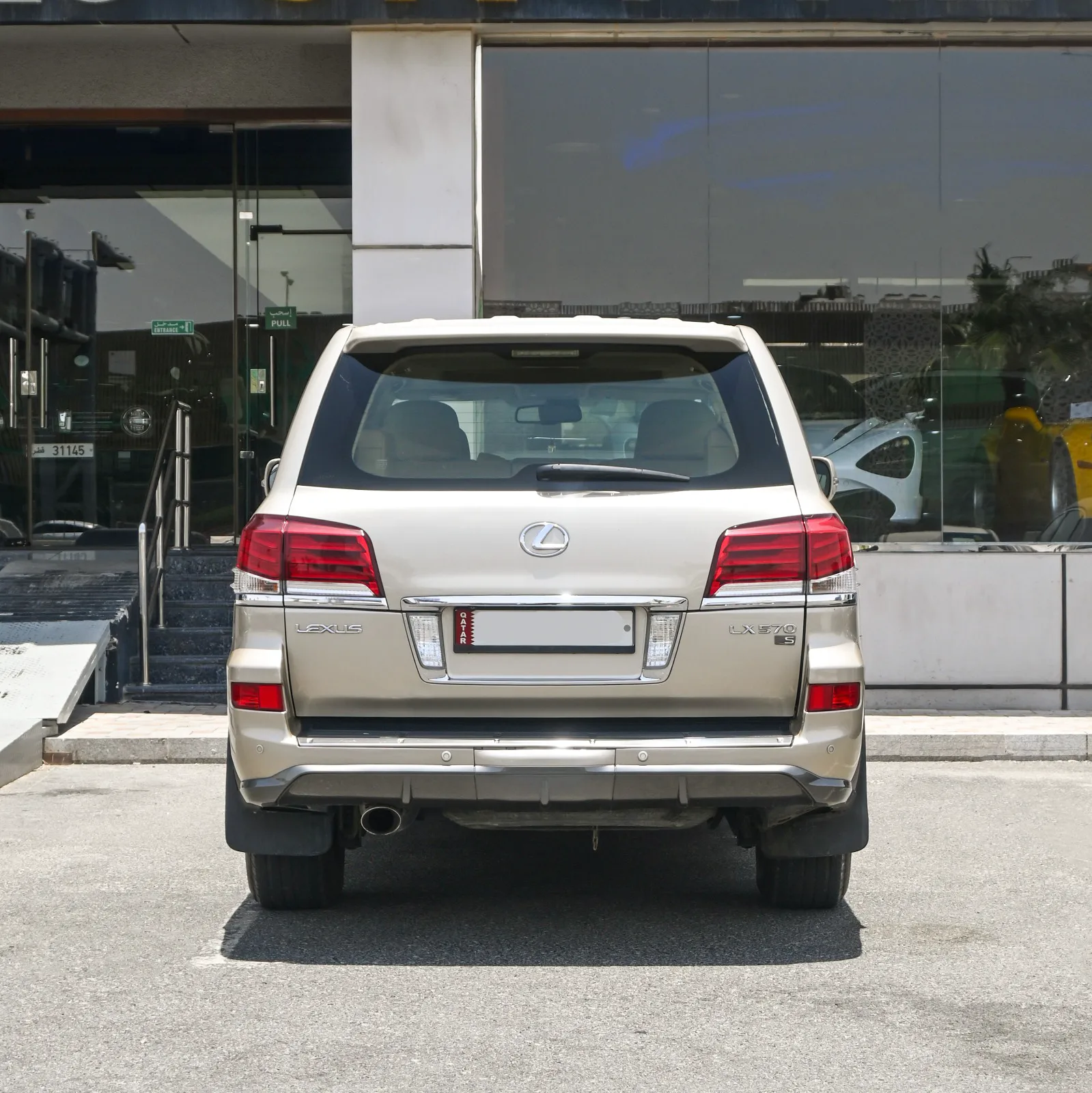 Lexus LX 570 2013 — photo 2 for sale in Qatar