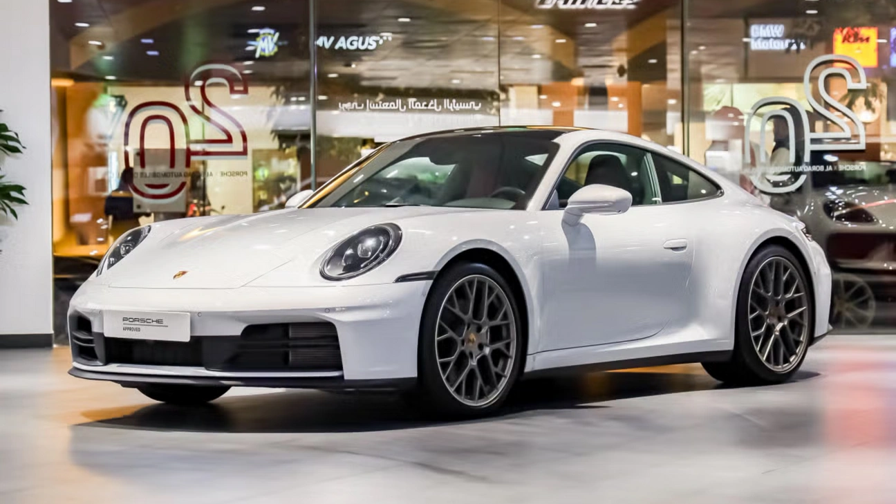 Porsche 911 2025