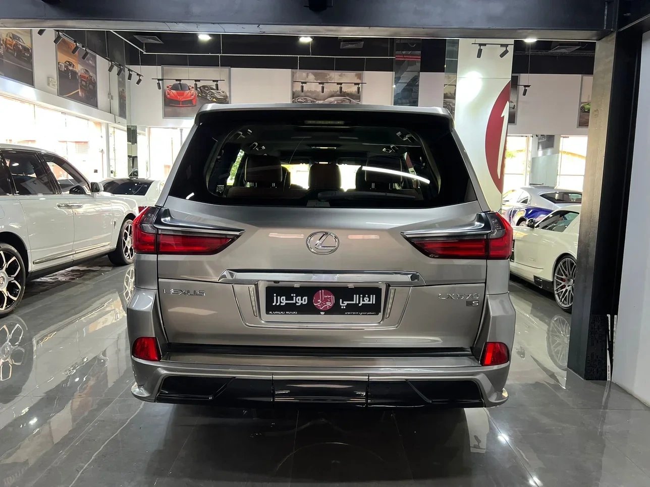Lexus LX 570 2016 — photo 4 for sale in Qatar