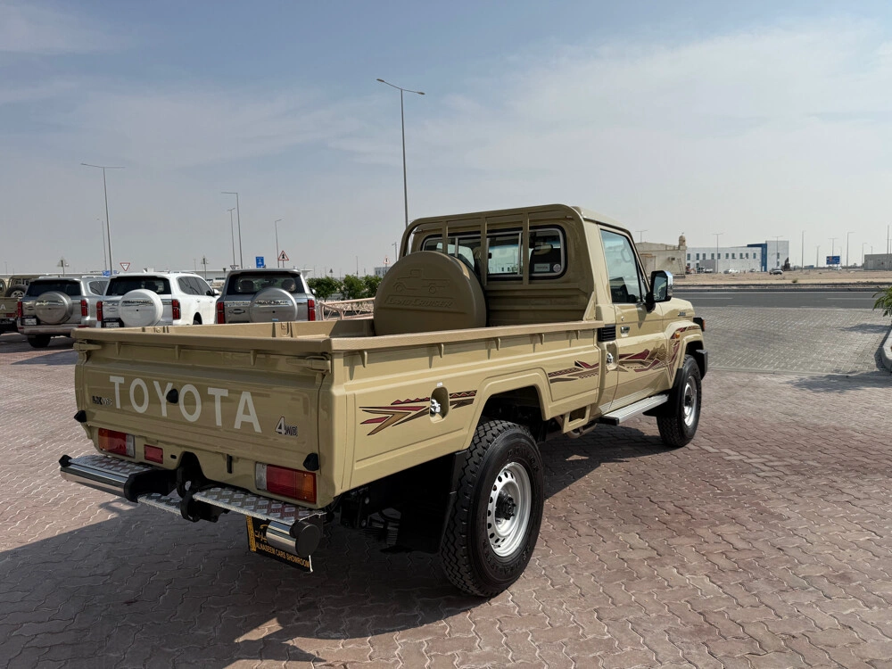 Toyota LX 2025