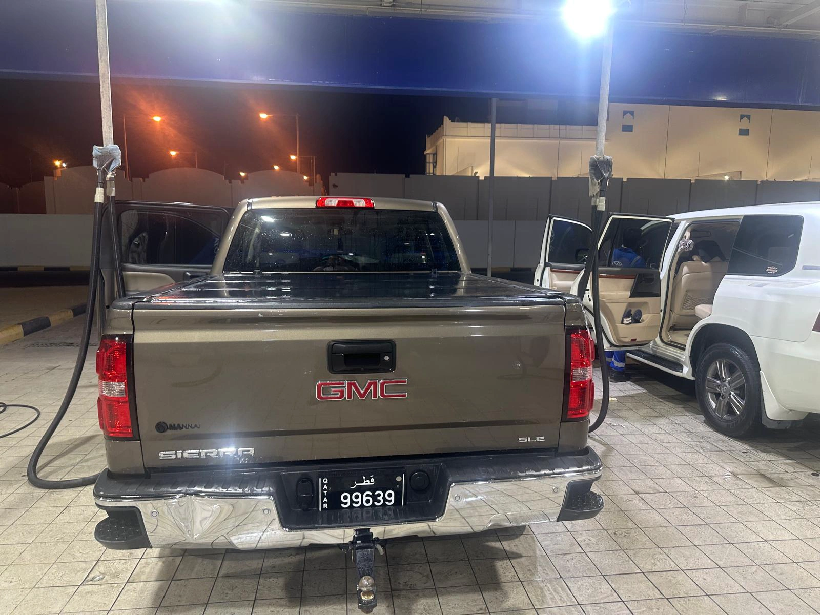GMC Sierra Automatic  2014