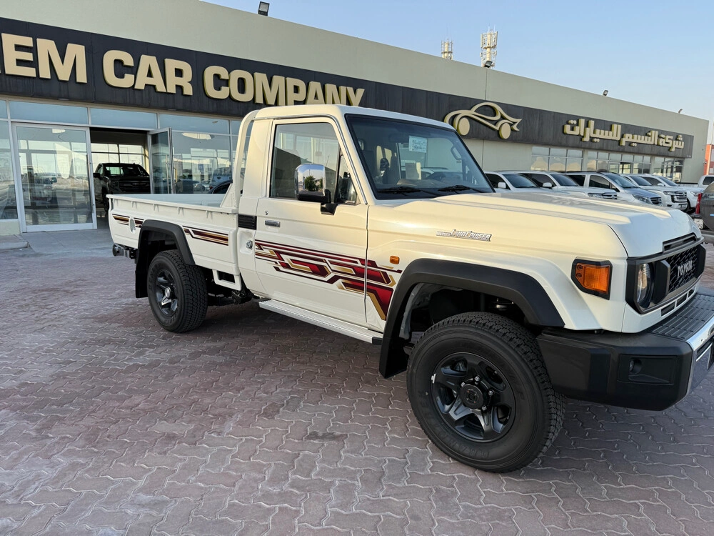 Toyota LX 2025