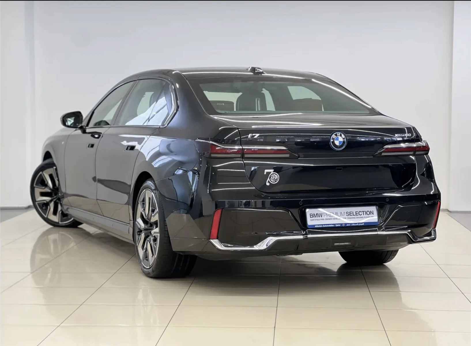BMW i7 2023 — photo 3 for sale in Qatar