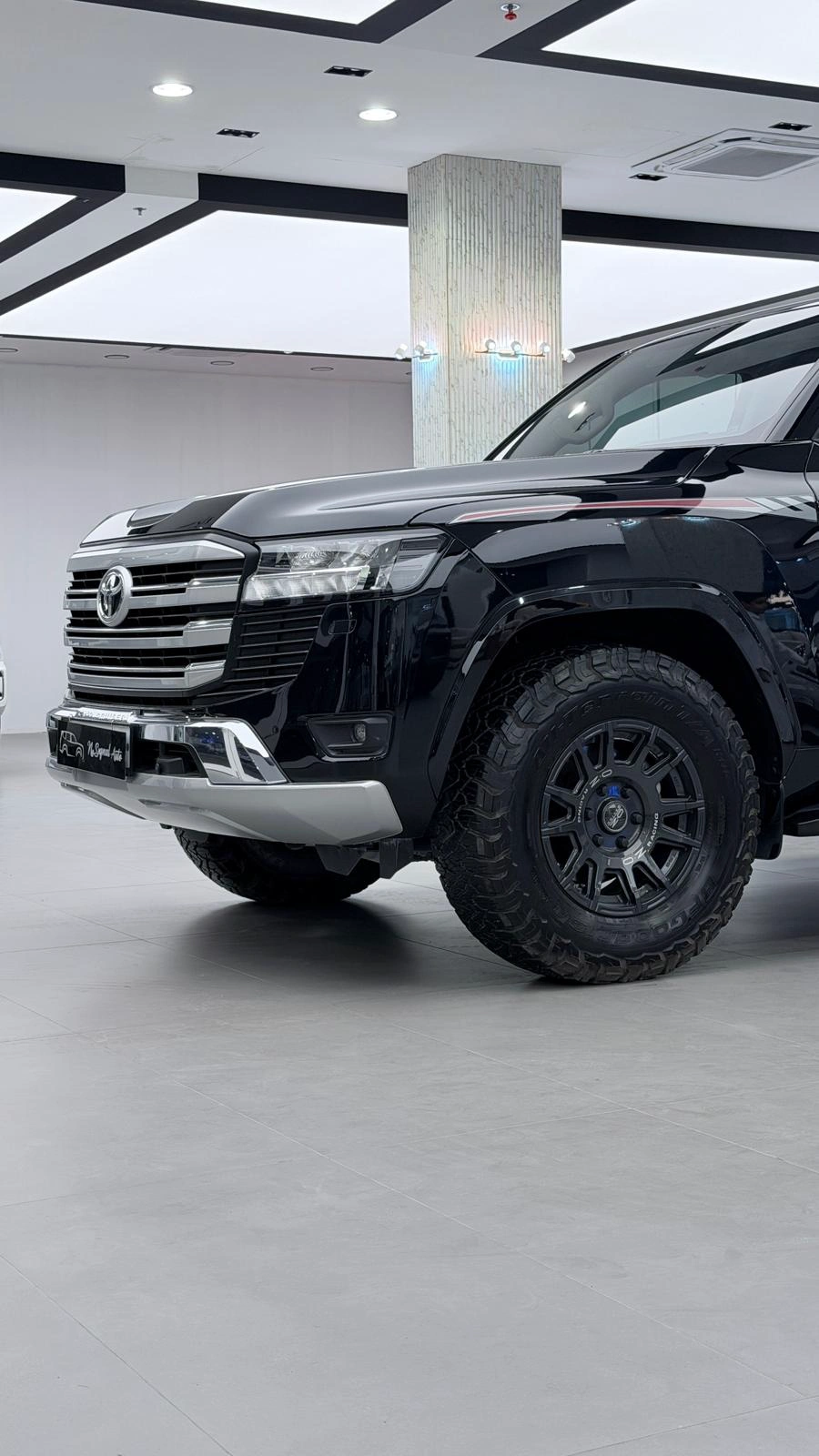 Toyota Land Cruiser GXR 2025