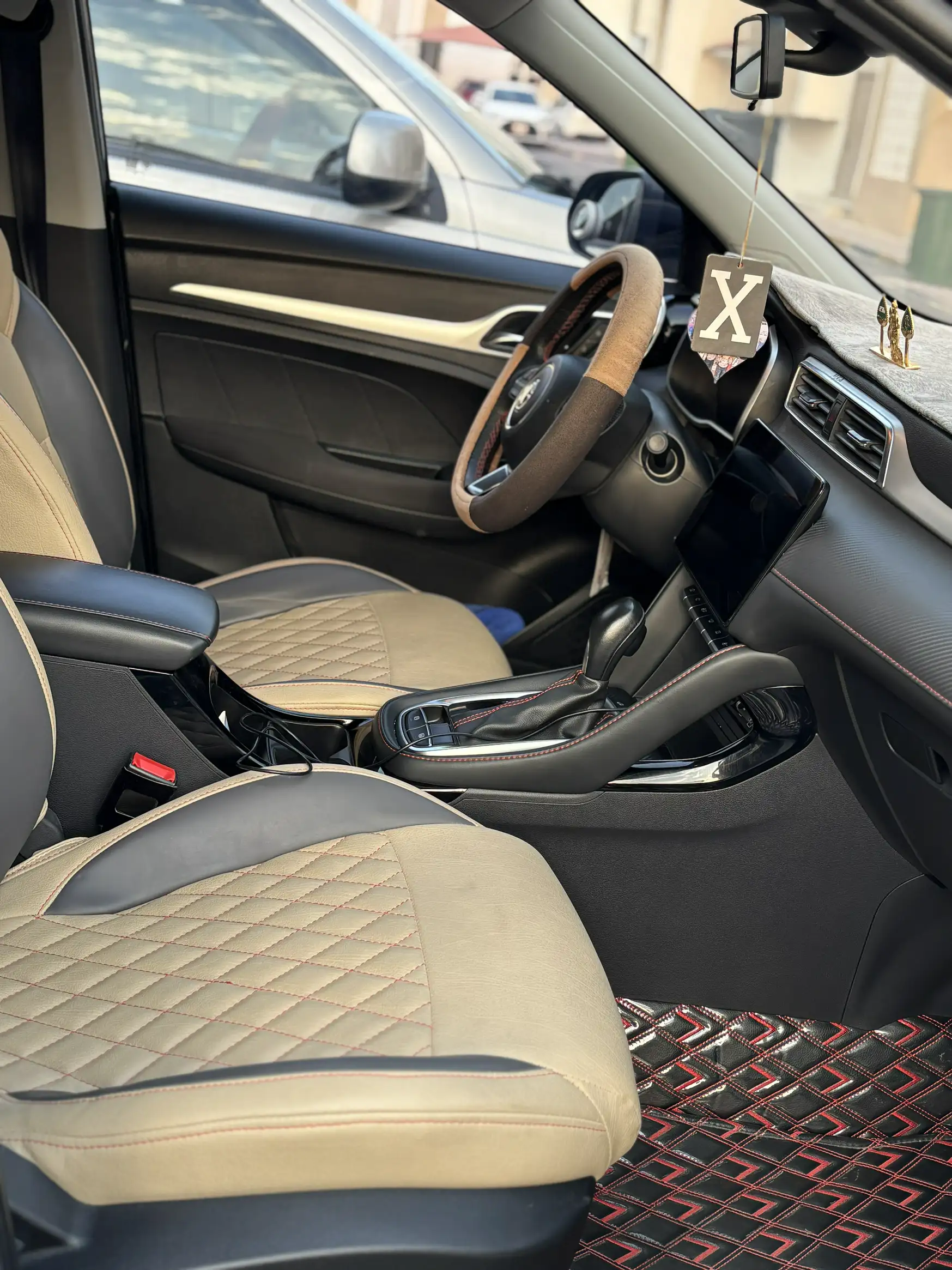 MG ZS 2025