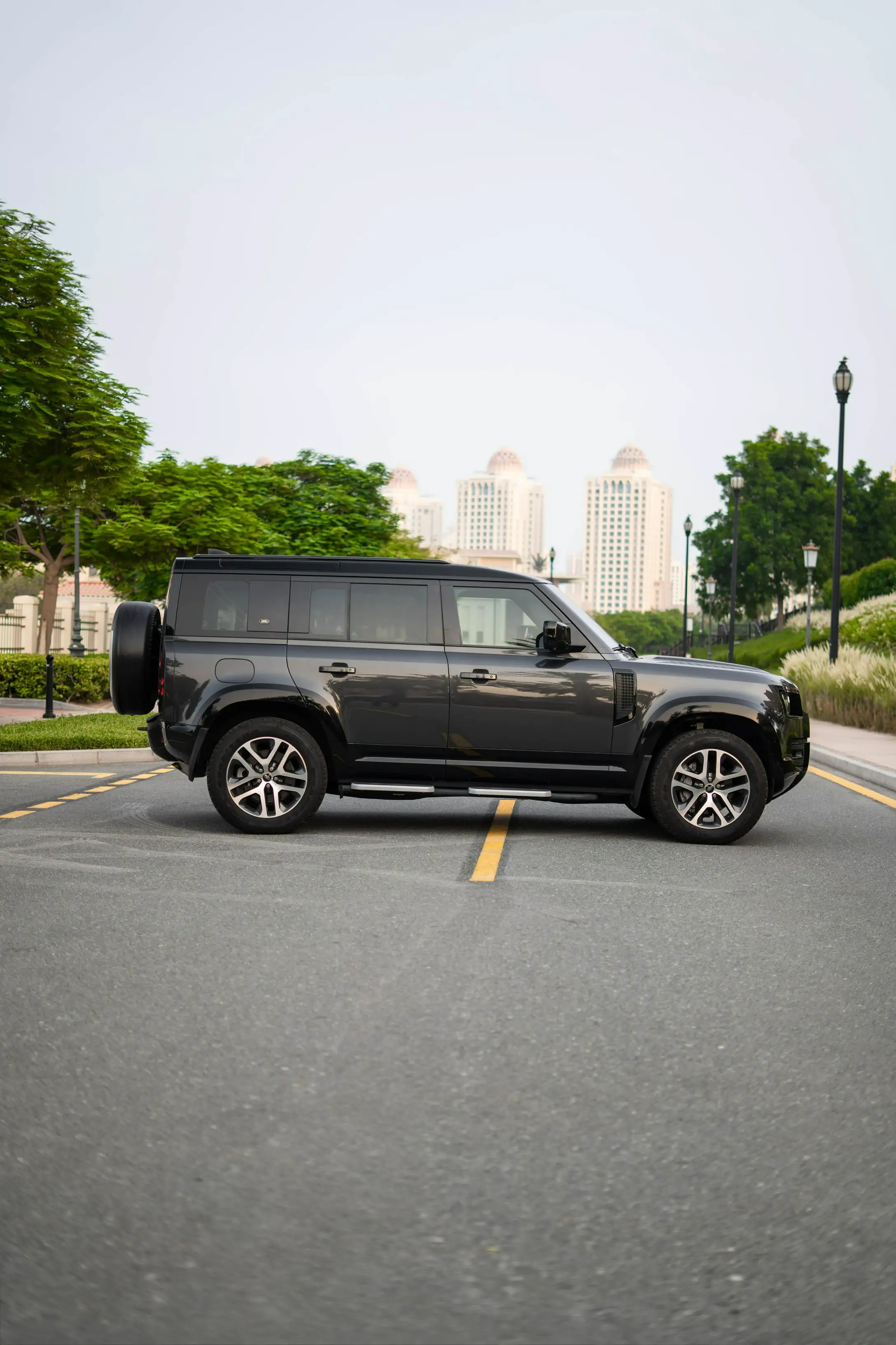 Landrover Defender 2023