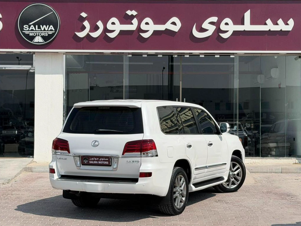 Lexus LX 570 2013