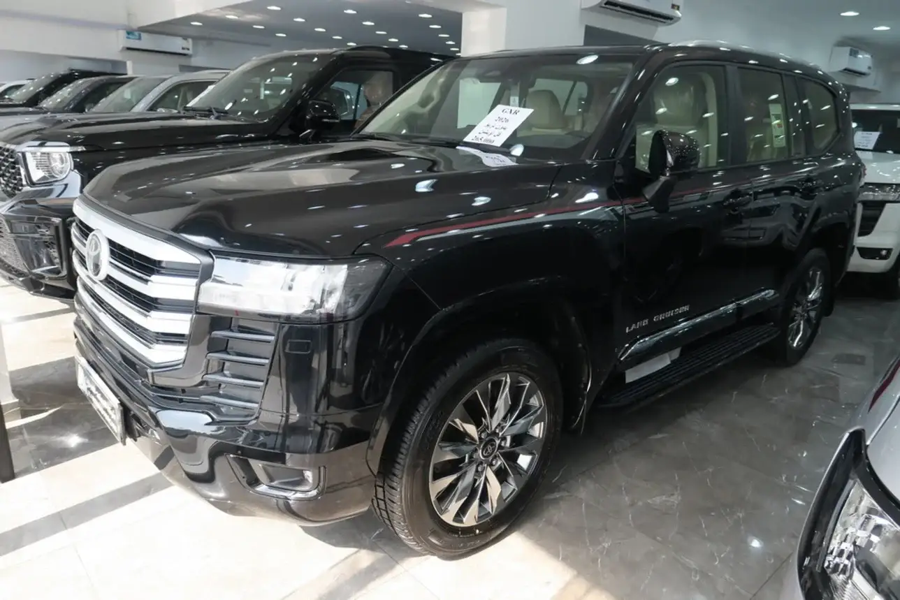 Toyota Land Cruiser GXR 2026