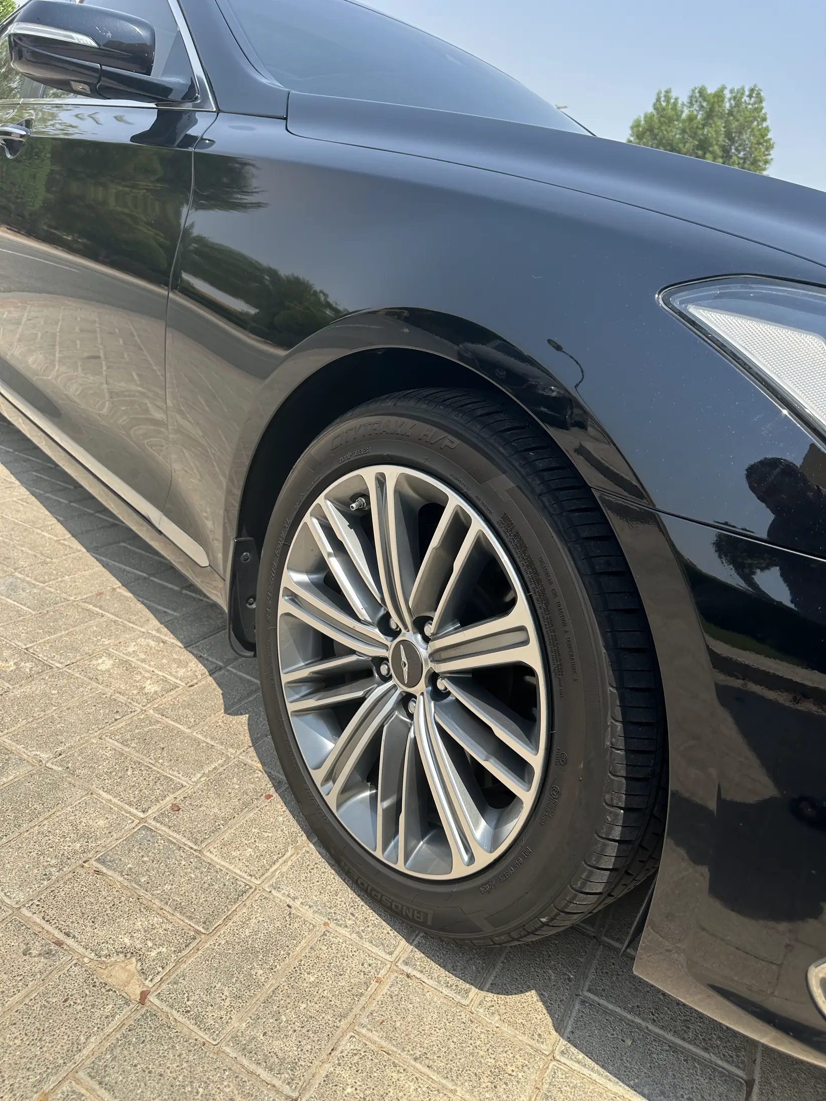 Hyundai Genesis 2017