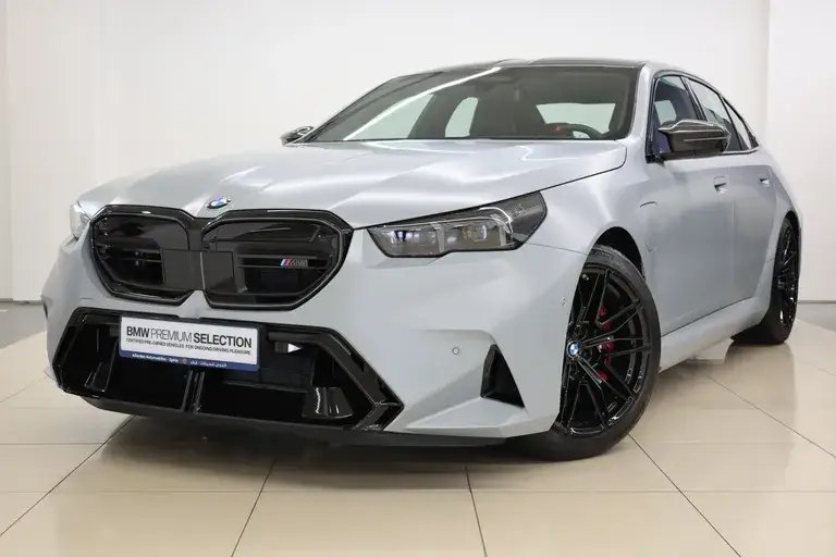 BMW M5 2025