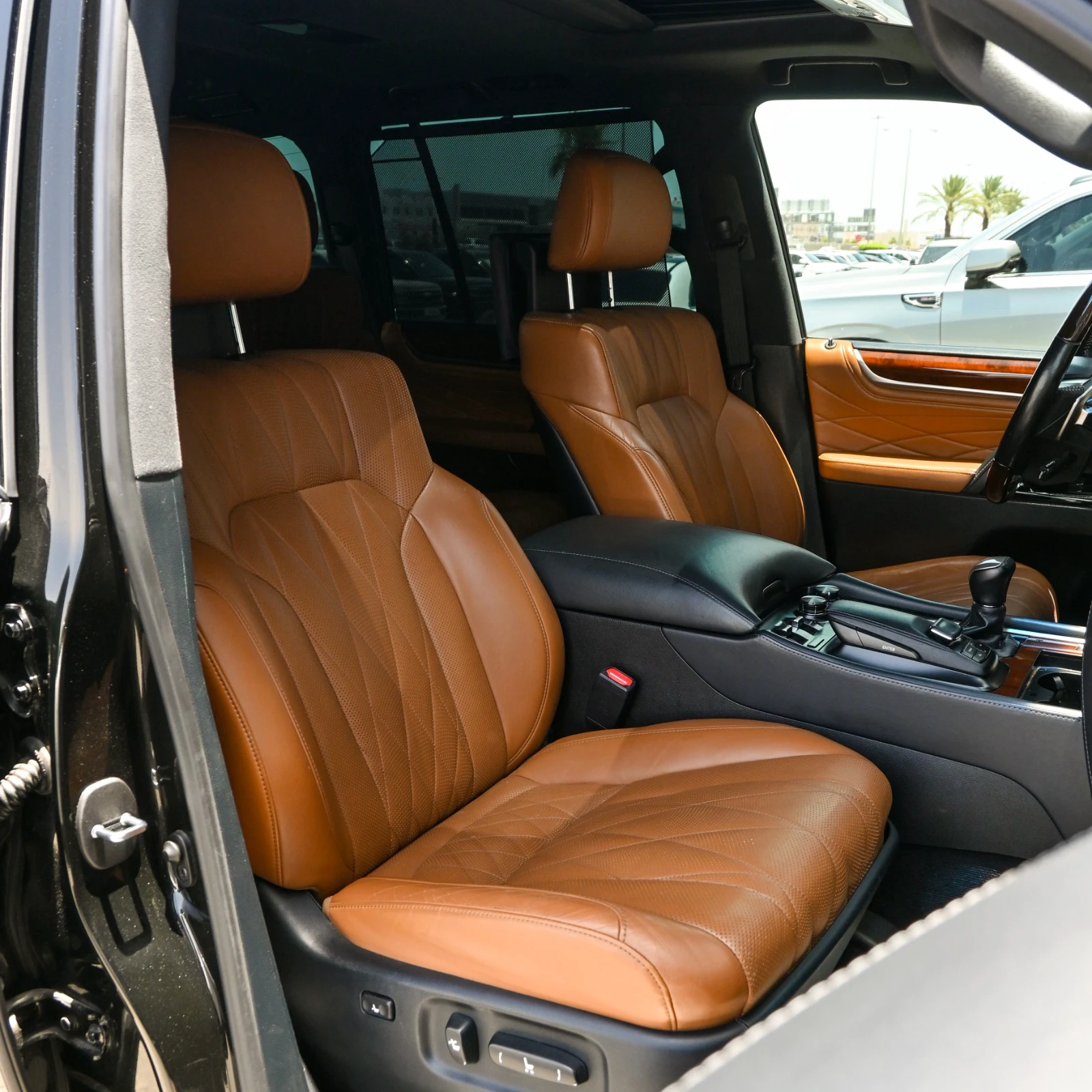 Lexus LX 570 2021 — photo 9 for sale in Qatar