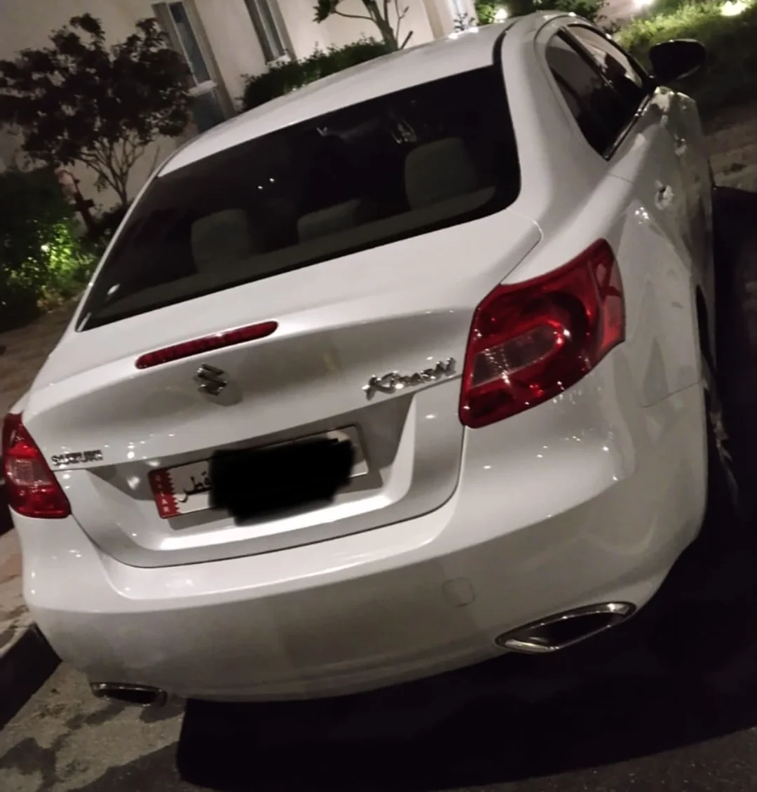 Suzuki KIZASHI 2015