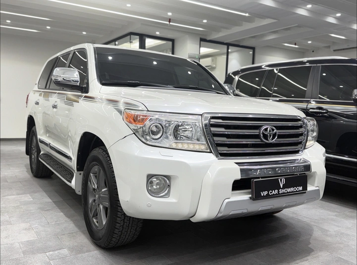 Toyota Land Cruiser GXR 2015