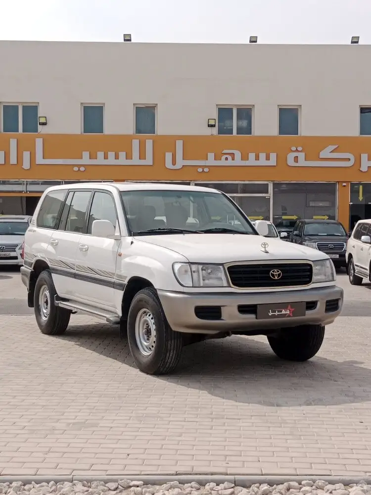 Toyota Land Cruiser GXR 2000