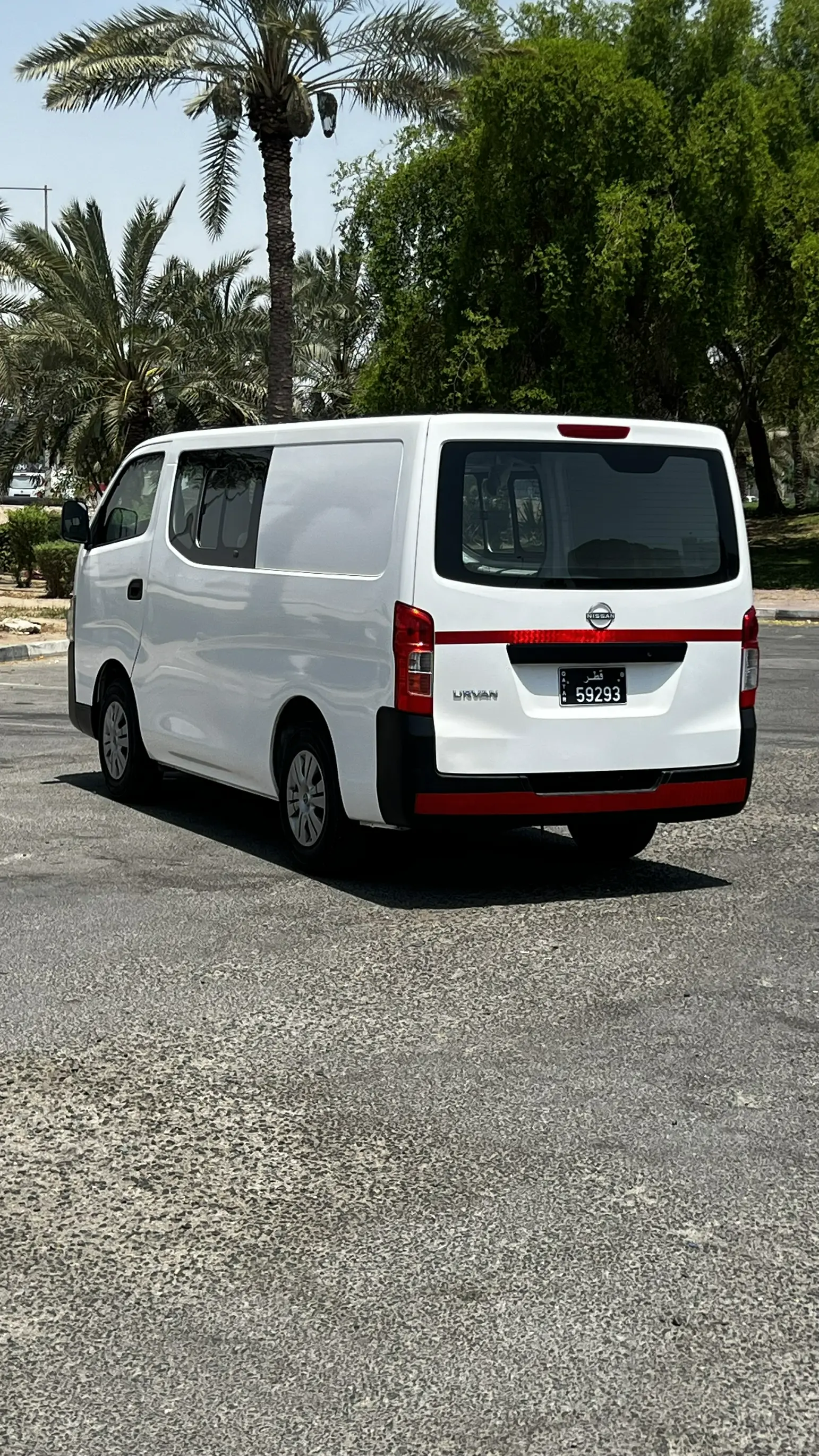 Nissan Urvan 2023