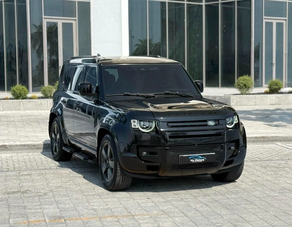 Landrover DEFENDER HSE 2023