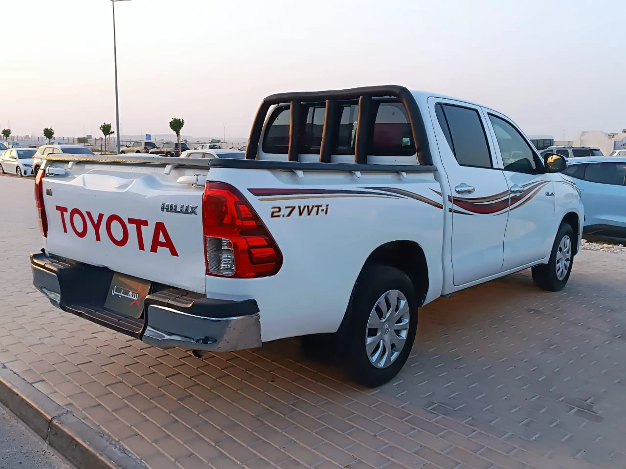 Toyota Hilux 2019 — photo 2 for sale in Qatar