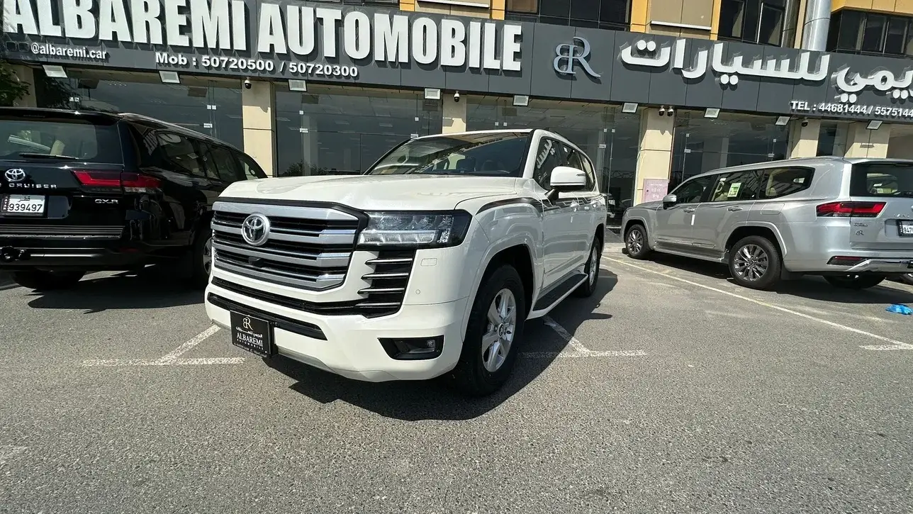 Toyota Land Cruiser GXR 2023