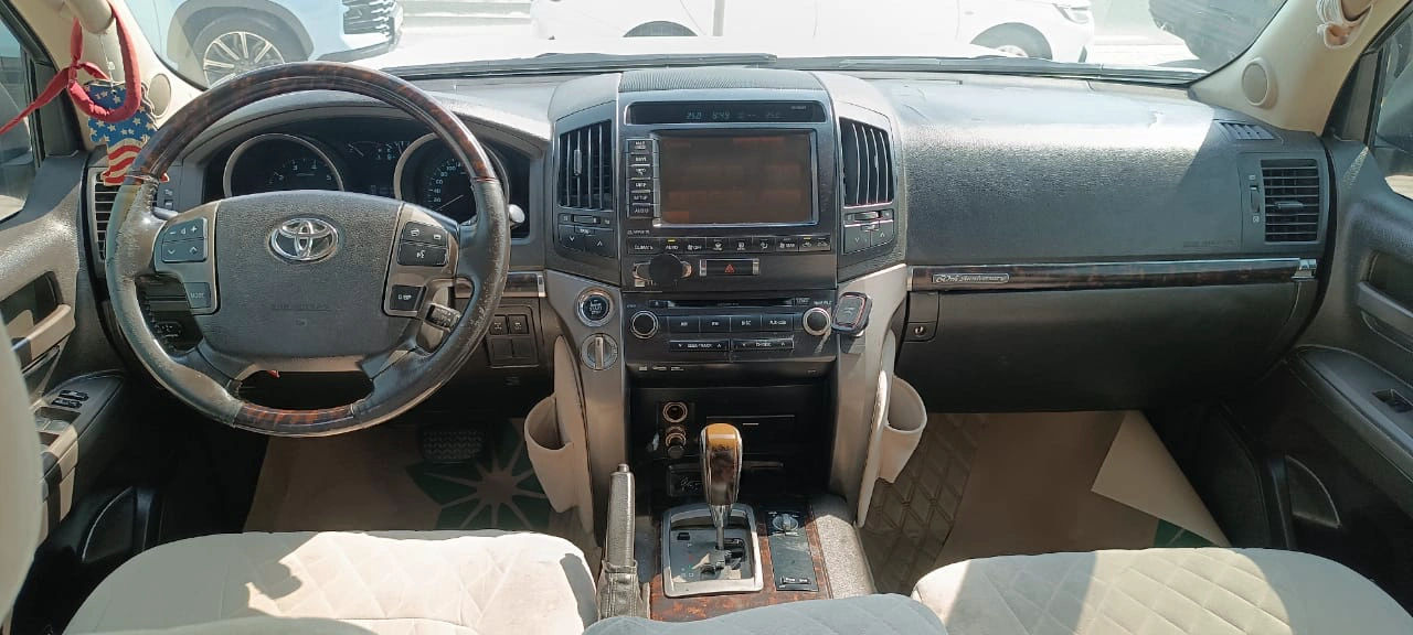 Toyota Land Cruiser VXR 2011 — photo 8 for sale in Qatar