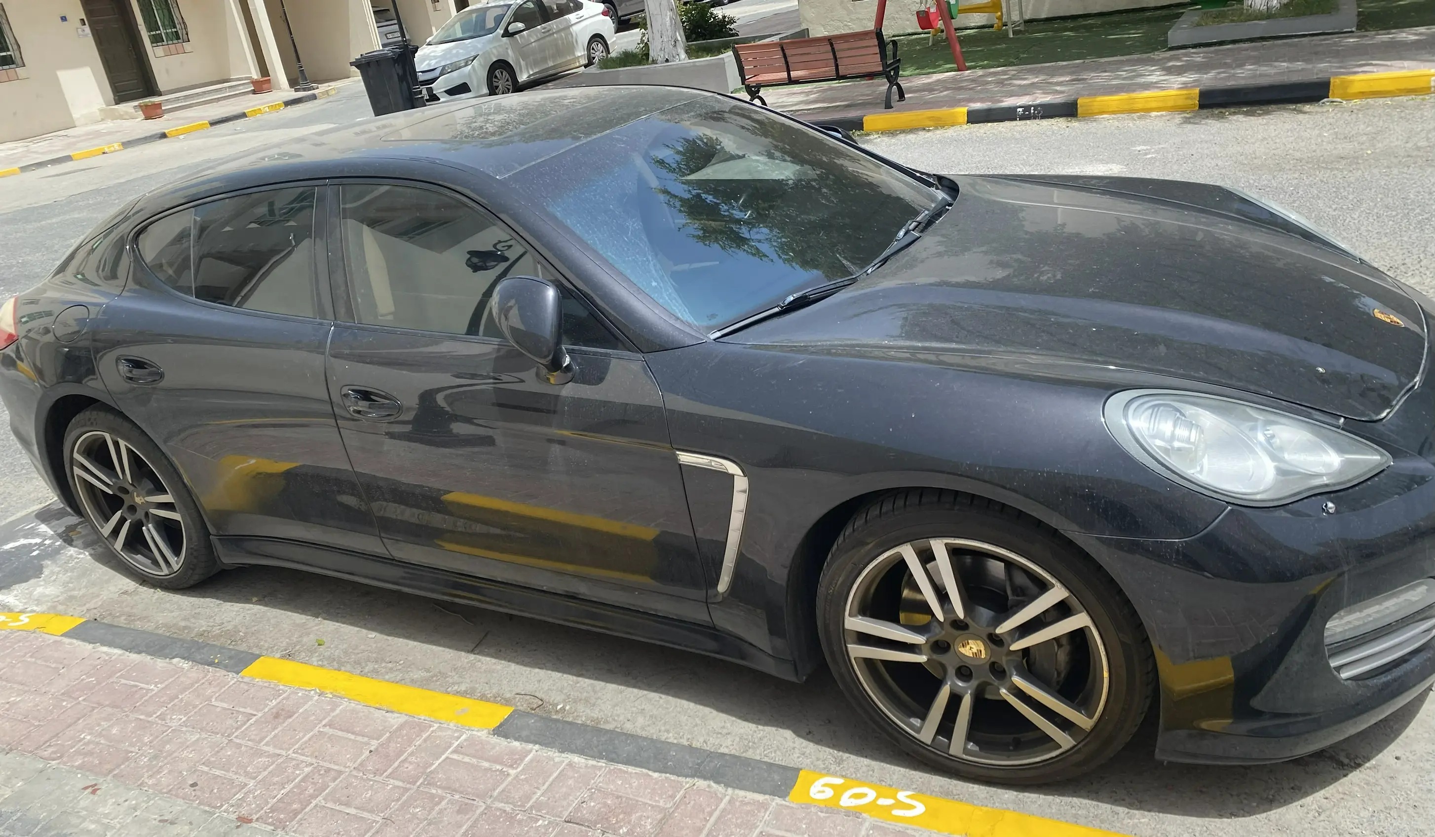 Porsche Panamera Platinium Edition 6 cylinder  2013