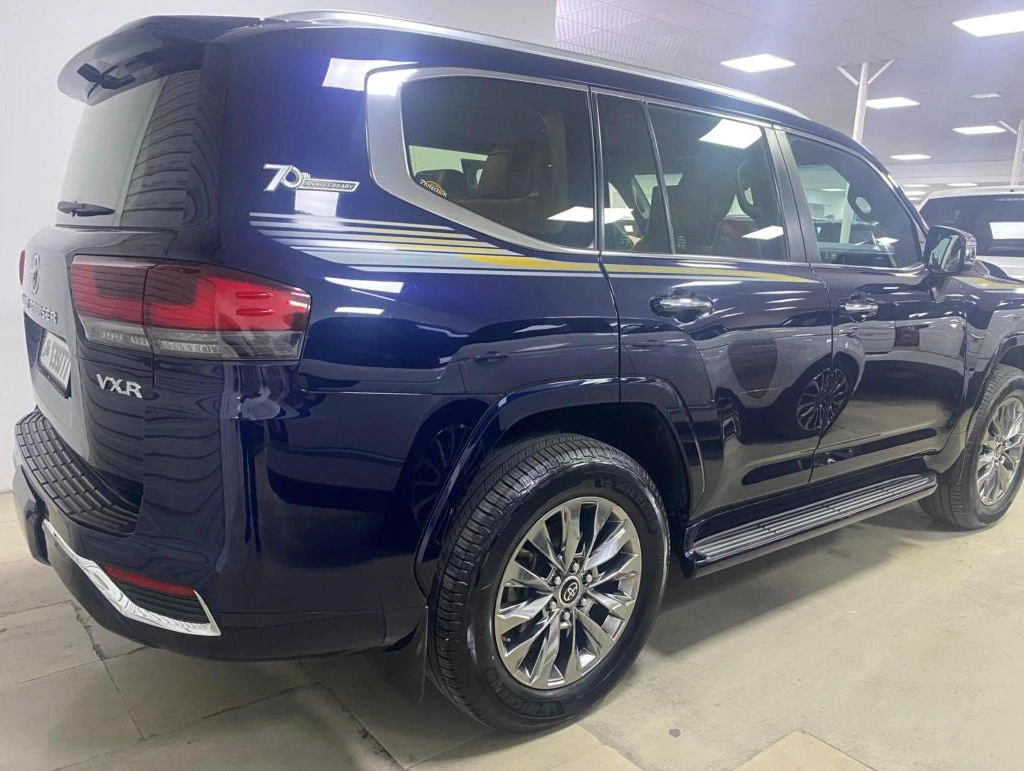 Toyota Land Cruiser VXR 2022