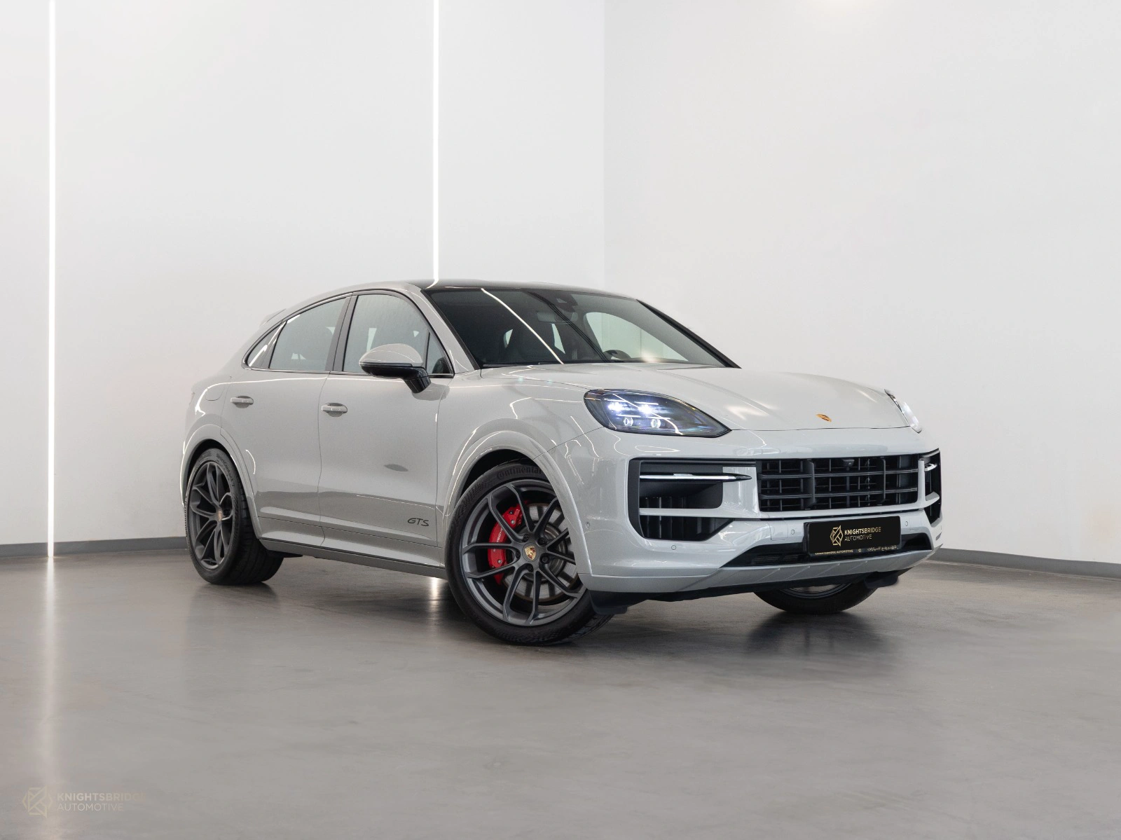 Porsche Cayenne GTS 2025