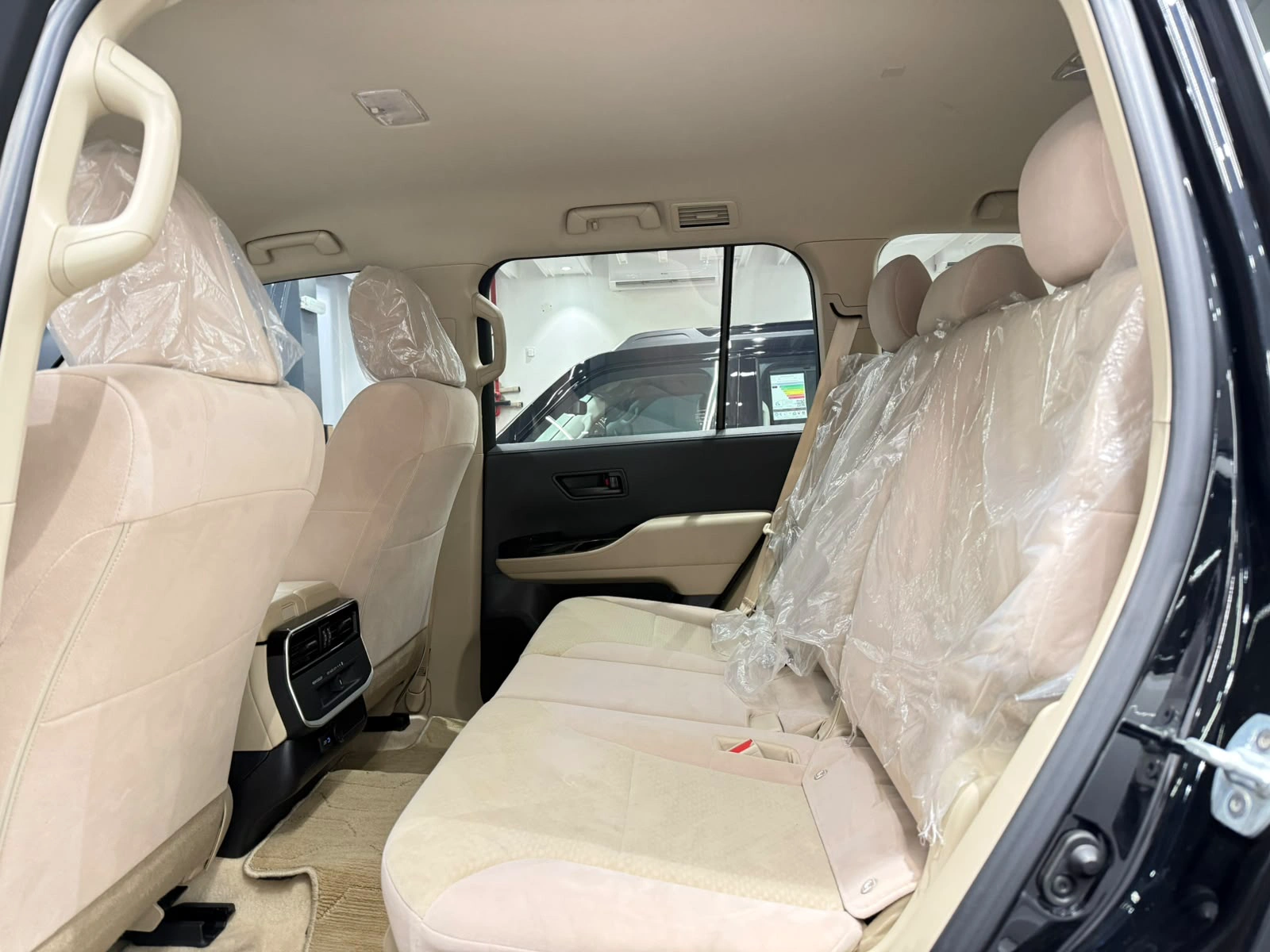 Toyota Land Cruiser GX 2023