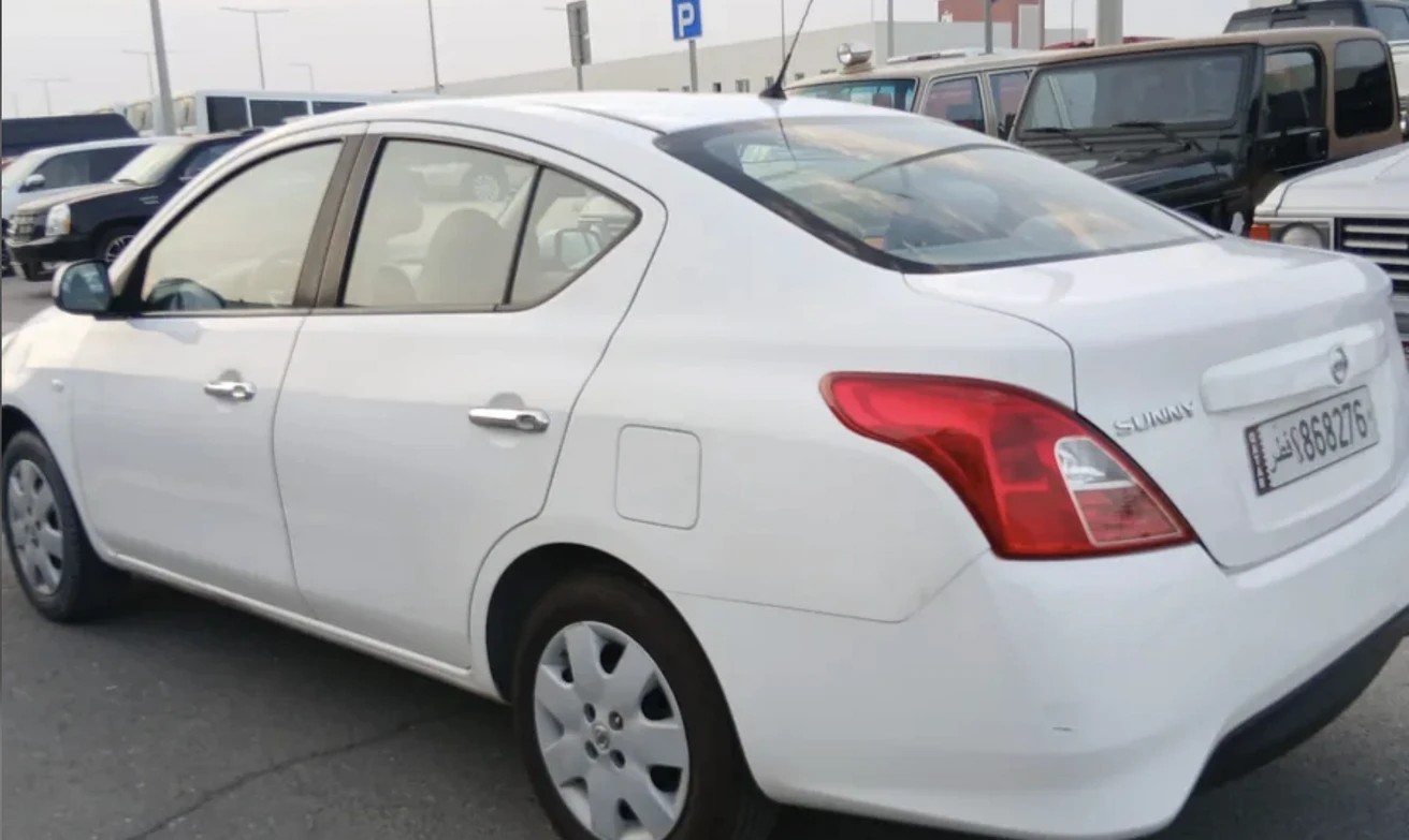 Nissan Sunny 2023
